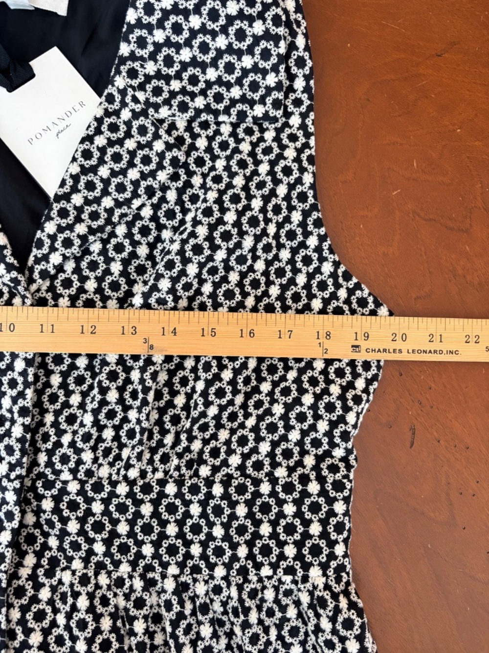 Tuckernuck Pomander Place Sleeveless Maxi Dress XL Black Geometric V-Neck Collar - Picture 5 of 8